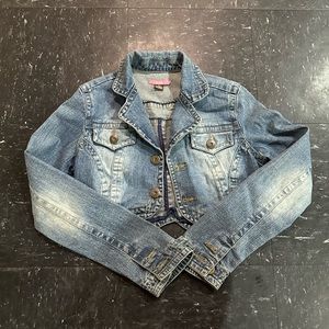 Cropped Jean jacket; Size M